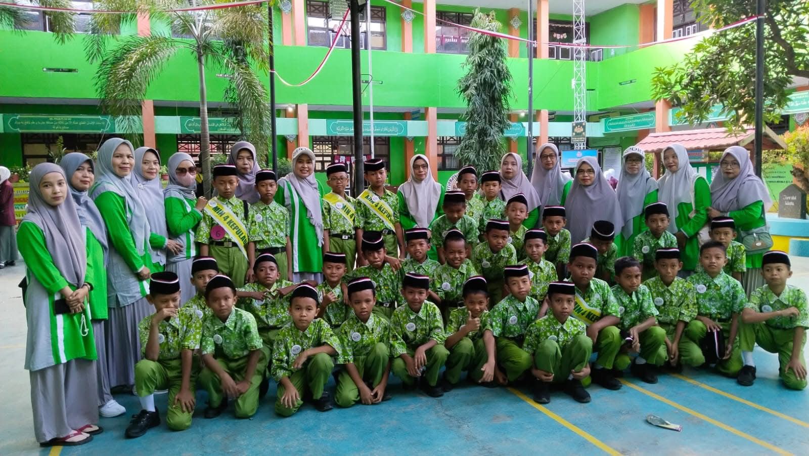 Judul Foto